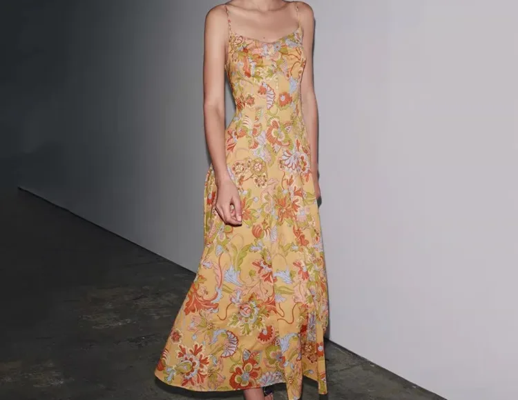 Az alapvető női ruha