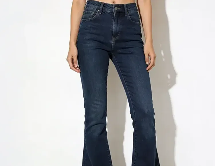 A modern világ demokratikus egyenruhája